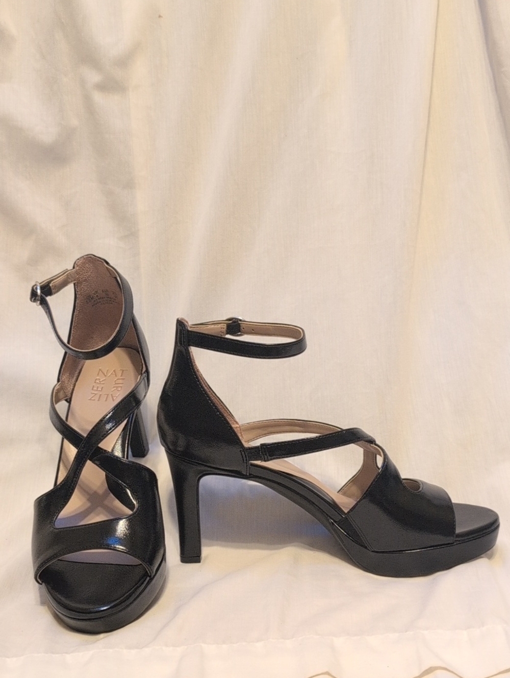 NATURALIZER Alicia Platform Sandals Black 8.5